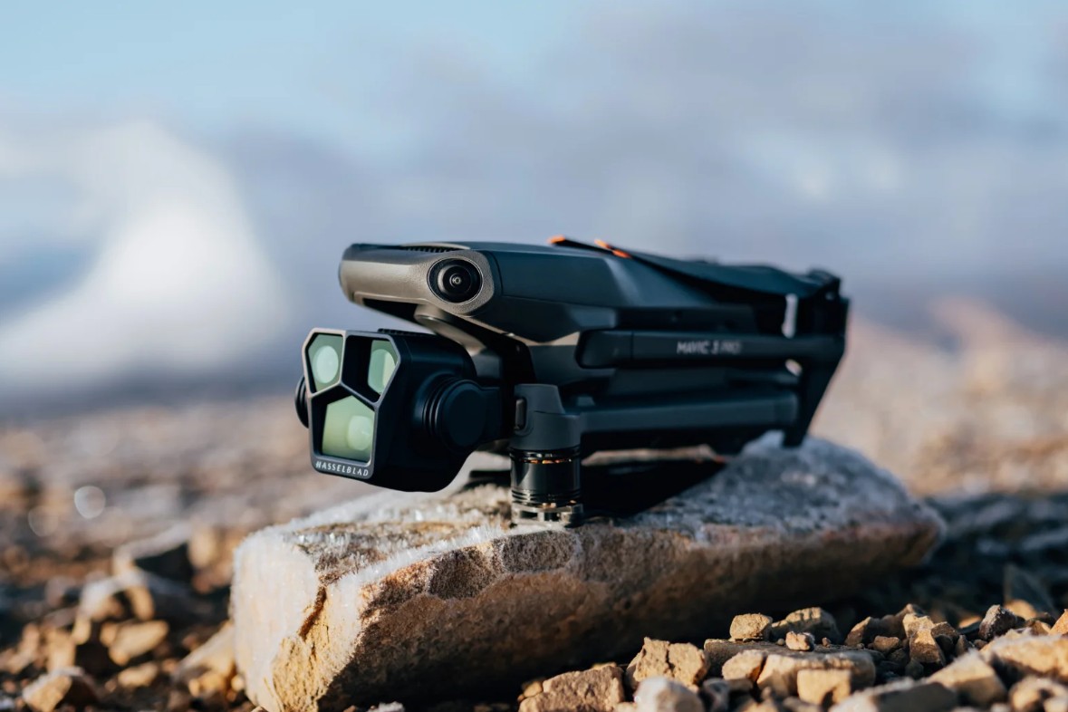 Flycam DJI Mavic 3 Pro Fullbox Chính Hãng 24 Flycam DJI Mavic 3 Pro Chính Hãng Fullbox