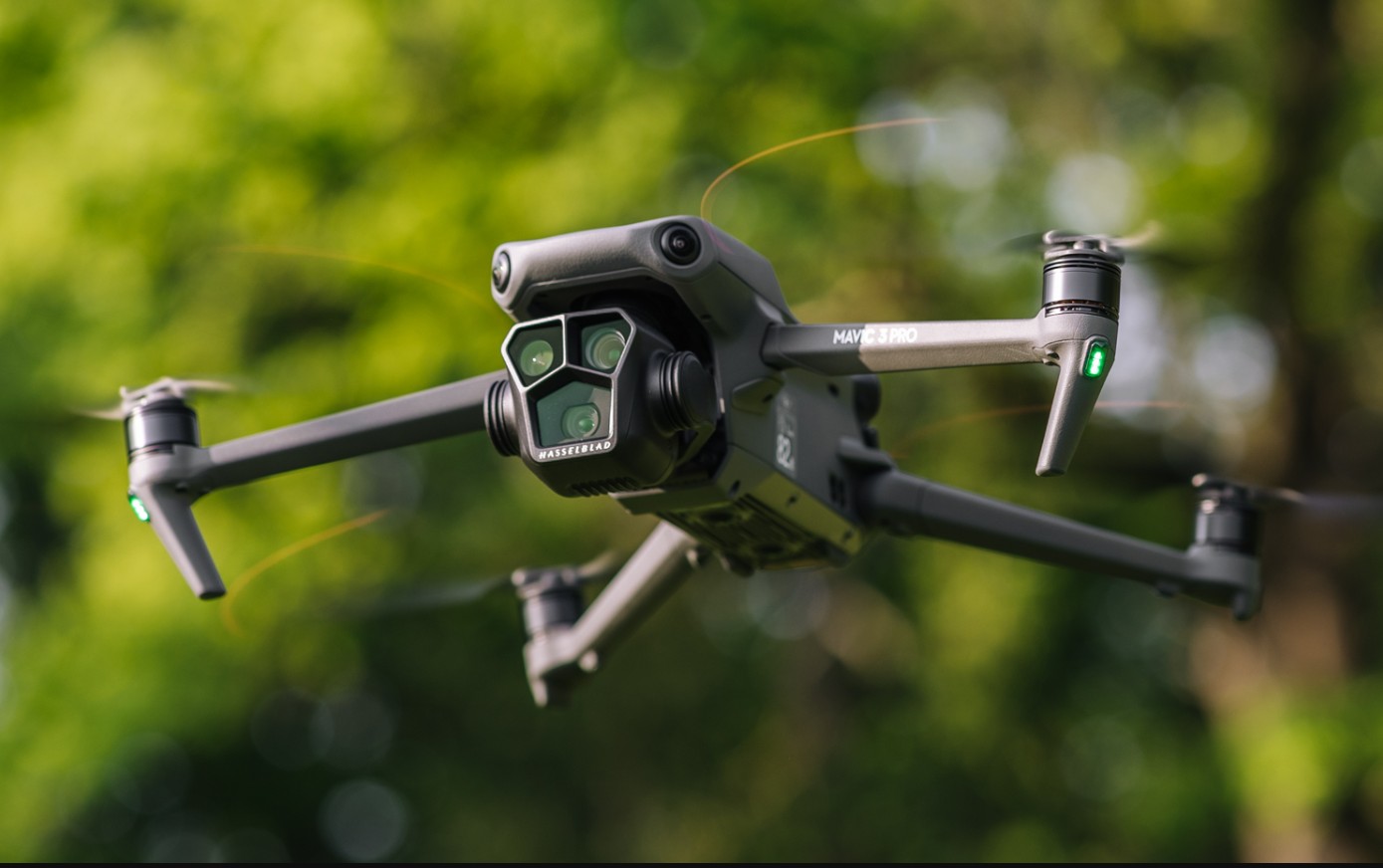 Flycam DJI Mavic 3 Pro Fullbox Chính Hãng 15 Flycam DJI Mavic 3 Pro Chính Hãng Fullbox