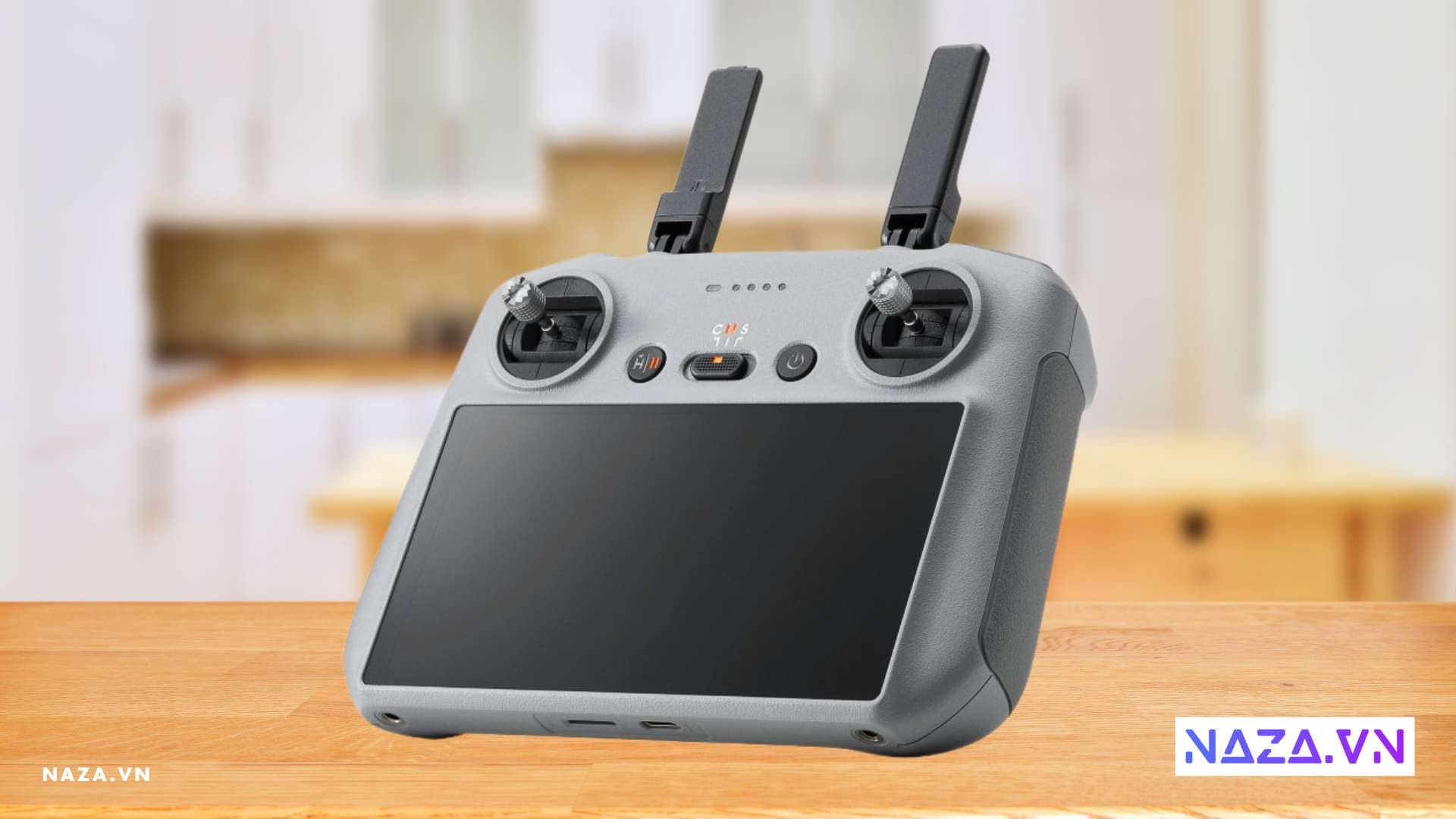 CHIẾC ĐIỀU KHIỂN FLYCAM DJI RC 2